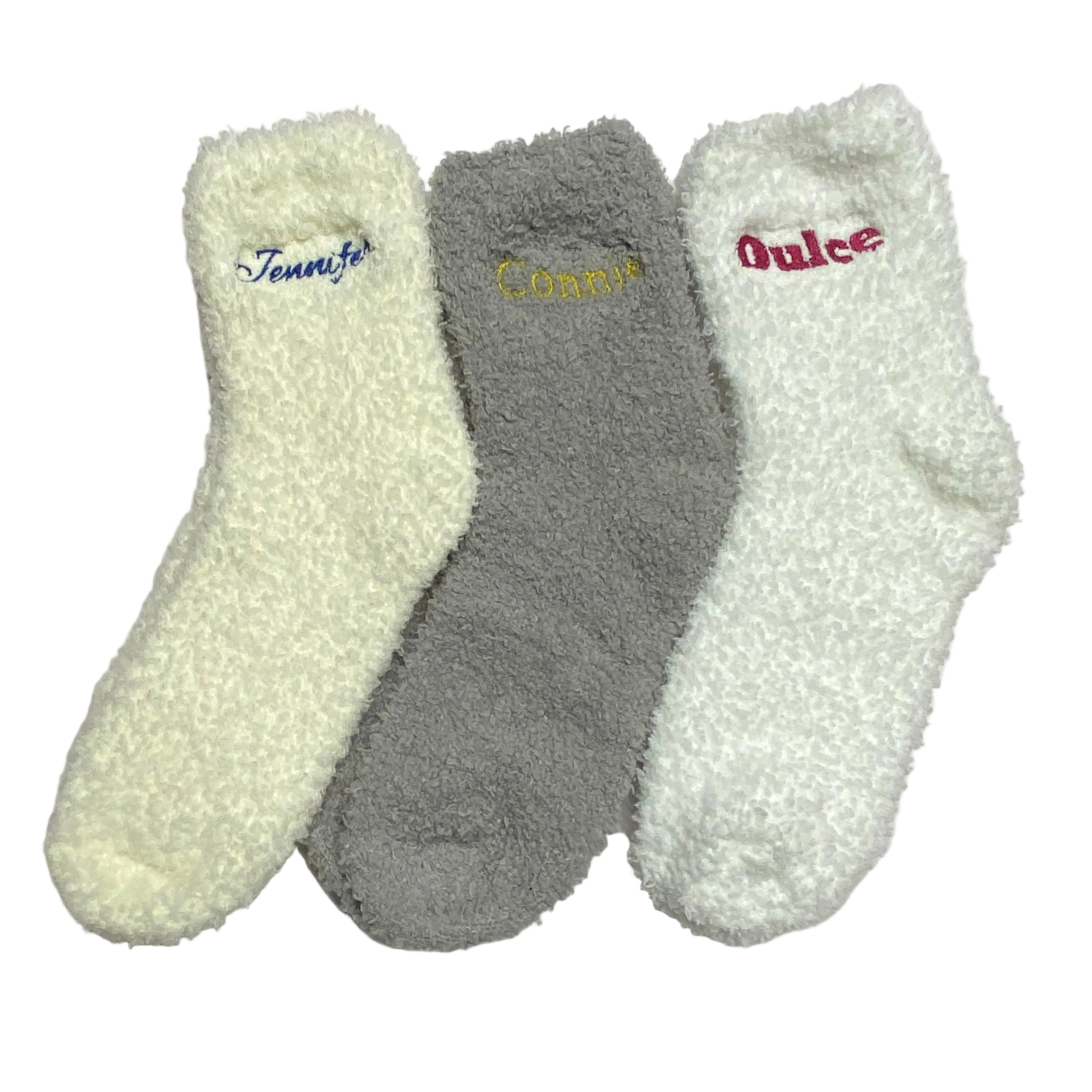 Graduation Cozy Gift Set – 2 pack 2.5" Bath Bombs + Personalized Fuzzy Sock